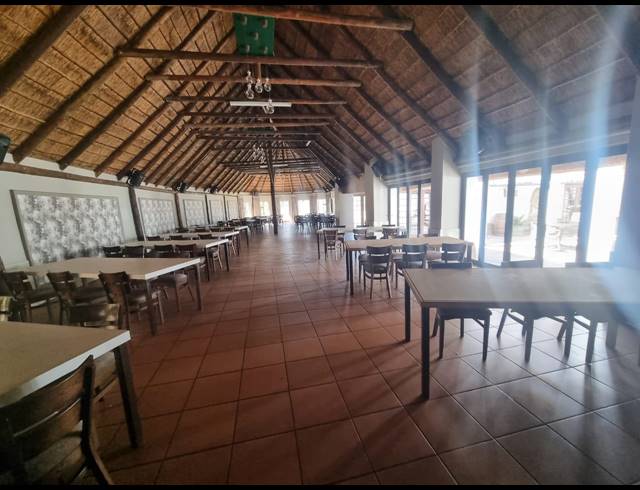 M² BUILDING FOR SALE IN LOCHVAAL